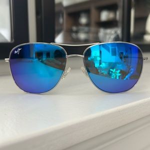 MAUI JIM POLARIZED AVIATOR SUNGLASSES